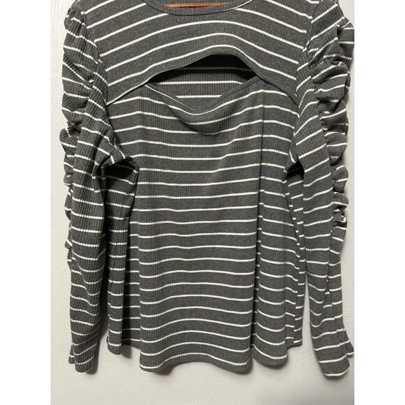 Maurices Ribbed Top Gray White Striped Cutout Peekaboo Ruched Long Sleeve 1X - Picture 3 of 11